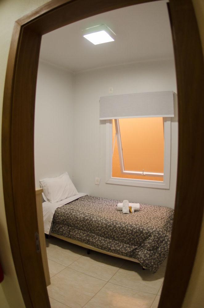 Nhtel Acomodacoes Novo Hamburgo Bagian luar foto