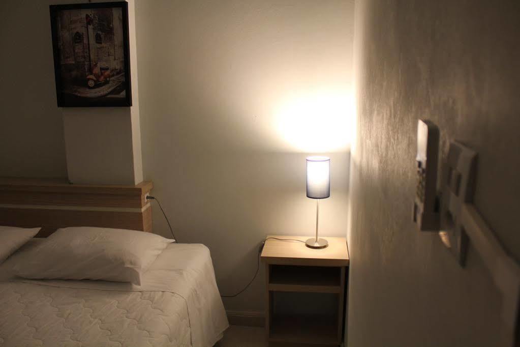 Nhtel Acomodacoes Novo Hamburgo Bagian luar foto